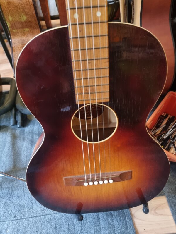 Hagström, Musikinstrument Fabrikk Oslo nr 22490 , i mycket fint skick