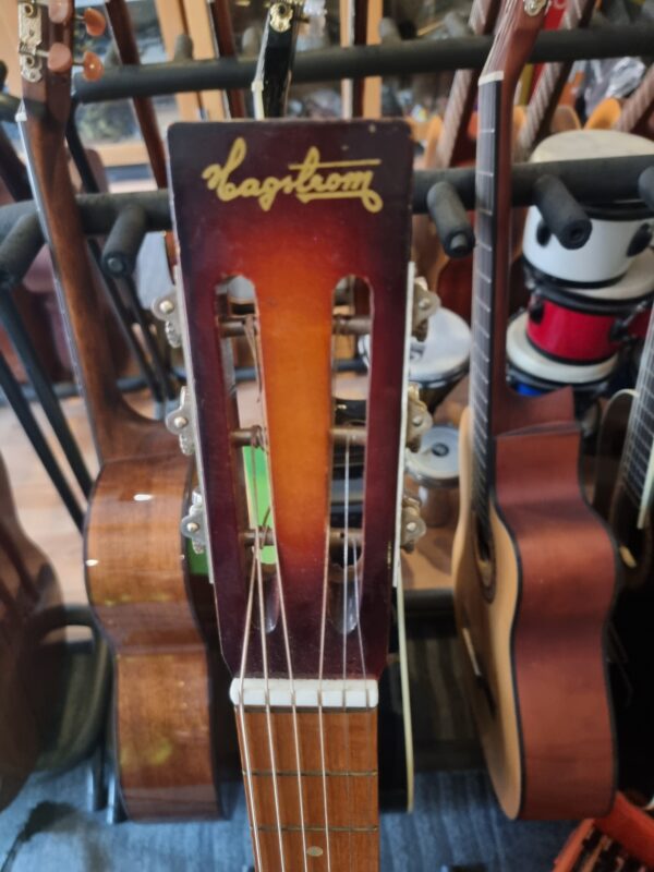 Framus modell SH-50 Serial NO 13467 Tyskbyggd i Markneukirchen, troligen från 60talet - Bild 3