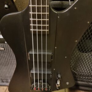 Epiphone Thunderbird Goth Bass Guitar Black Finish, beg,justerad och klar med nya strängar, saknar plektrum skydd och trussrodplattan