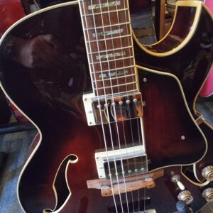 Ibanez AK85-DVS Artcore 2003 - 2005 - Dark Violin Sunburst i mycket bra skick